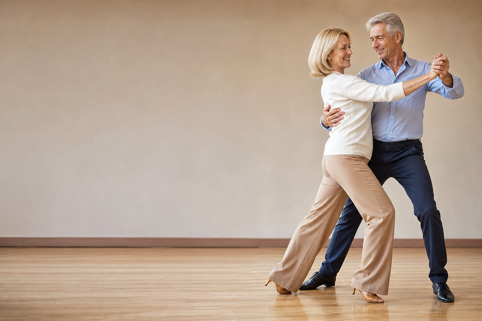 Clases de baile latino en Almería — salsa, bachata y kizomba Clases de baile latino en Almería — salsa, bachata y kizomba